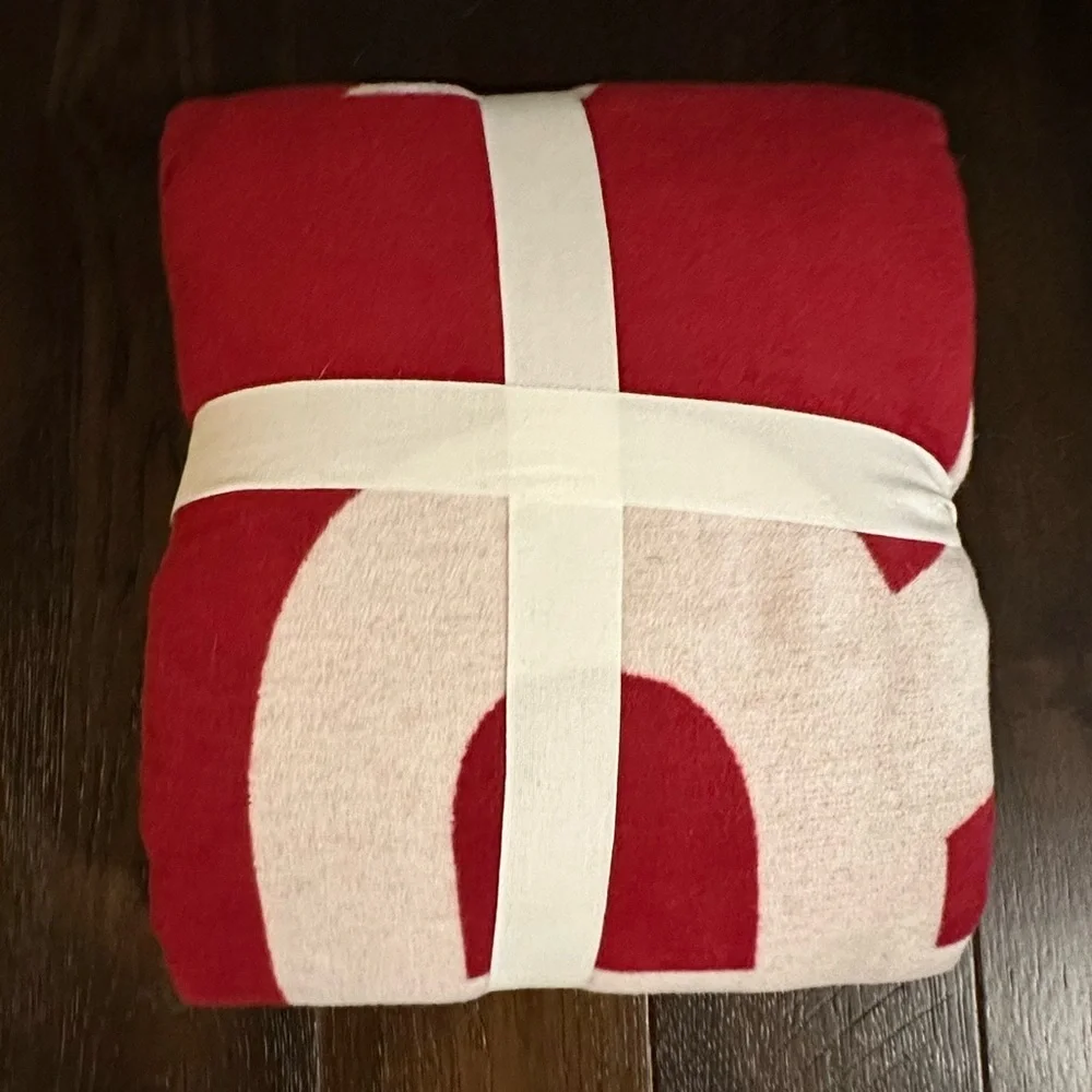 🎸Pottery Barn🎸🔥NWT🔥”Merry